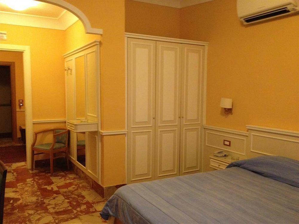 נאפולי Hotel Miravalle מראה חיצוני תמונה
