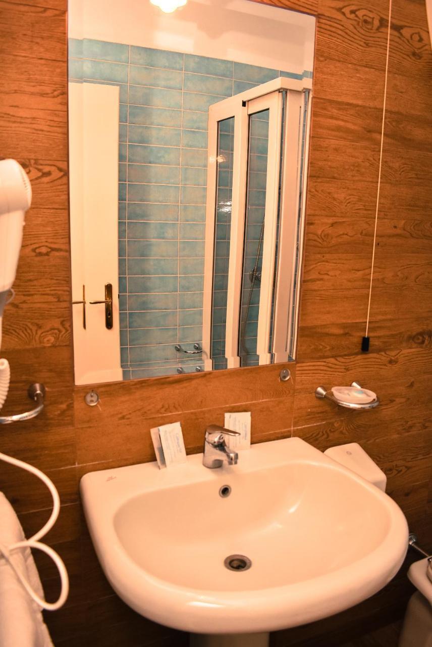 נאפולי Hotel Miravalle מראה חיצוני תמונה
