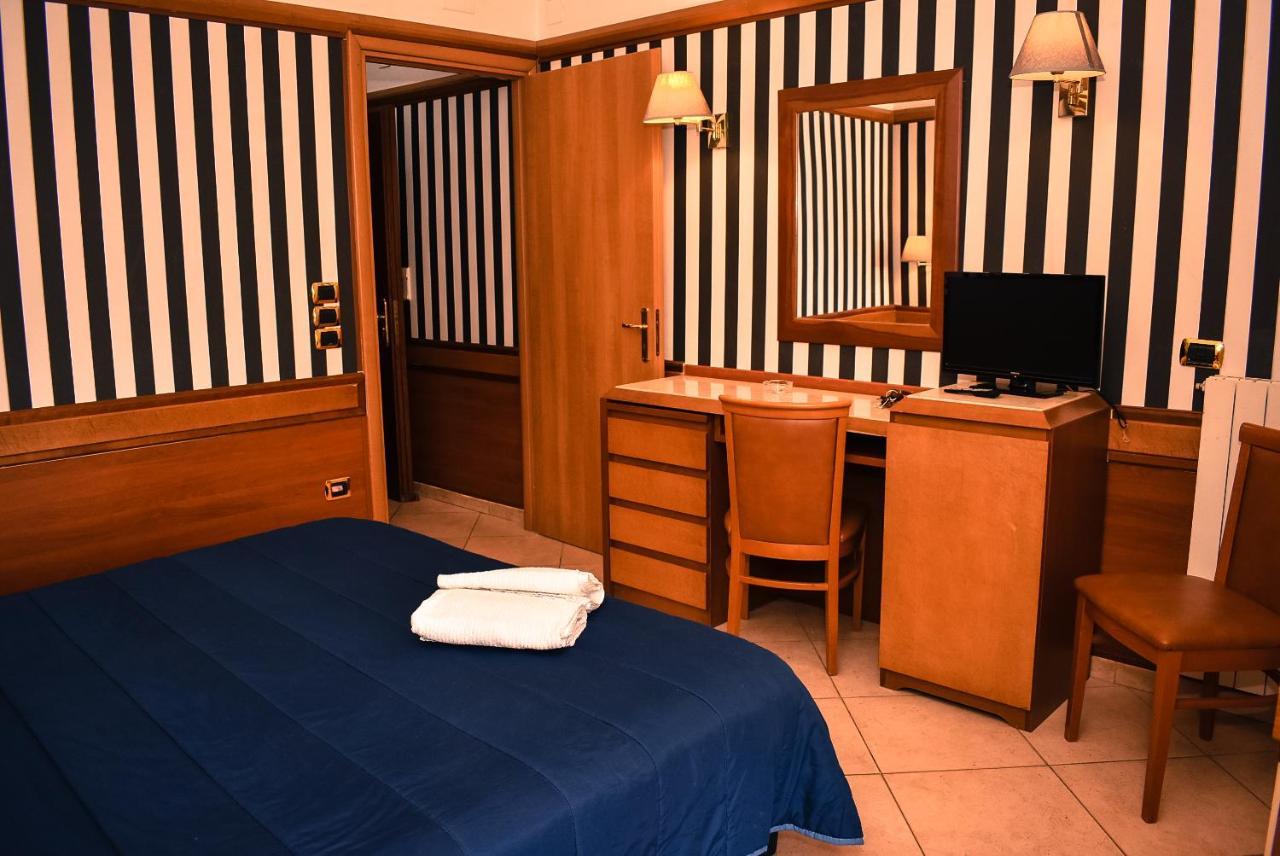 נאפולי Hotel Miravalle מראה חיצוני תמונה