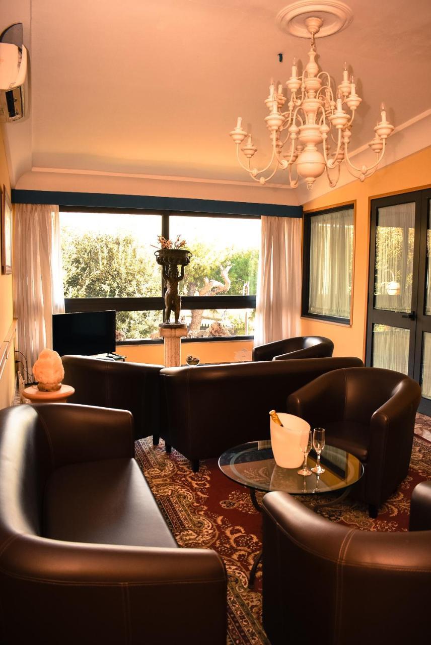 נאפולי Hotel Miravalle מראה חיצוני תמונה
