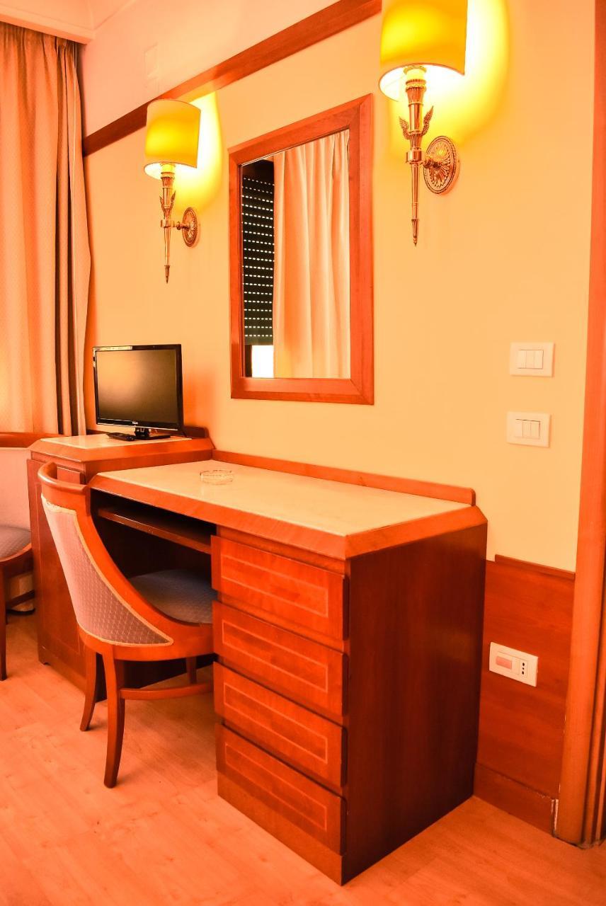 נאפולי Hotel Miravalle מראה חיצוני תמונה